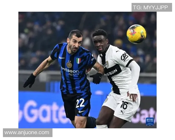 足球世界米兰的荣耀与挑战探索意大利足球的魅力与未来发展 足球世界米兰的荣耀与挑战探索意大利足球的魅力与未来发展