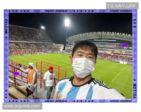 足球开瓶子新玩法让你在球场上尽享畅饮乐趣与激情碰撞